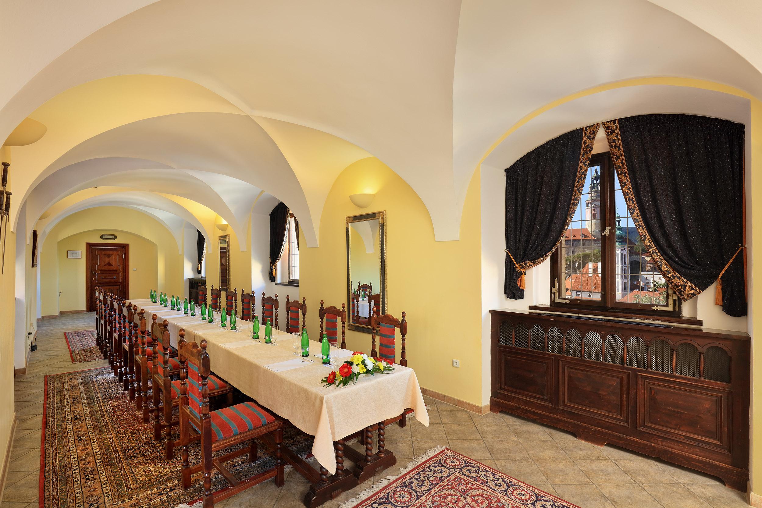 Hotel Ruze Český Krumlov Exteriör bild The interior of the castle