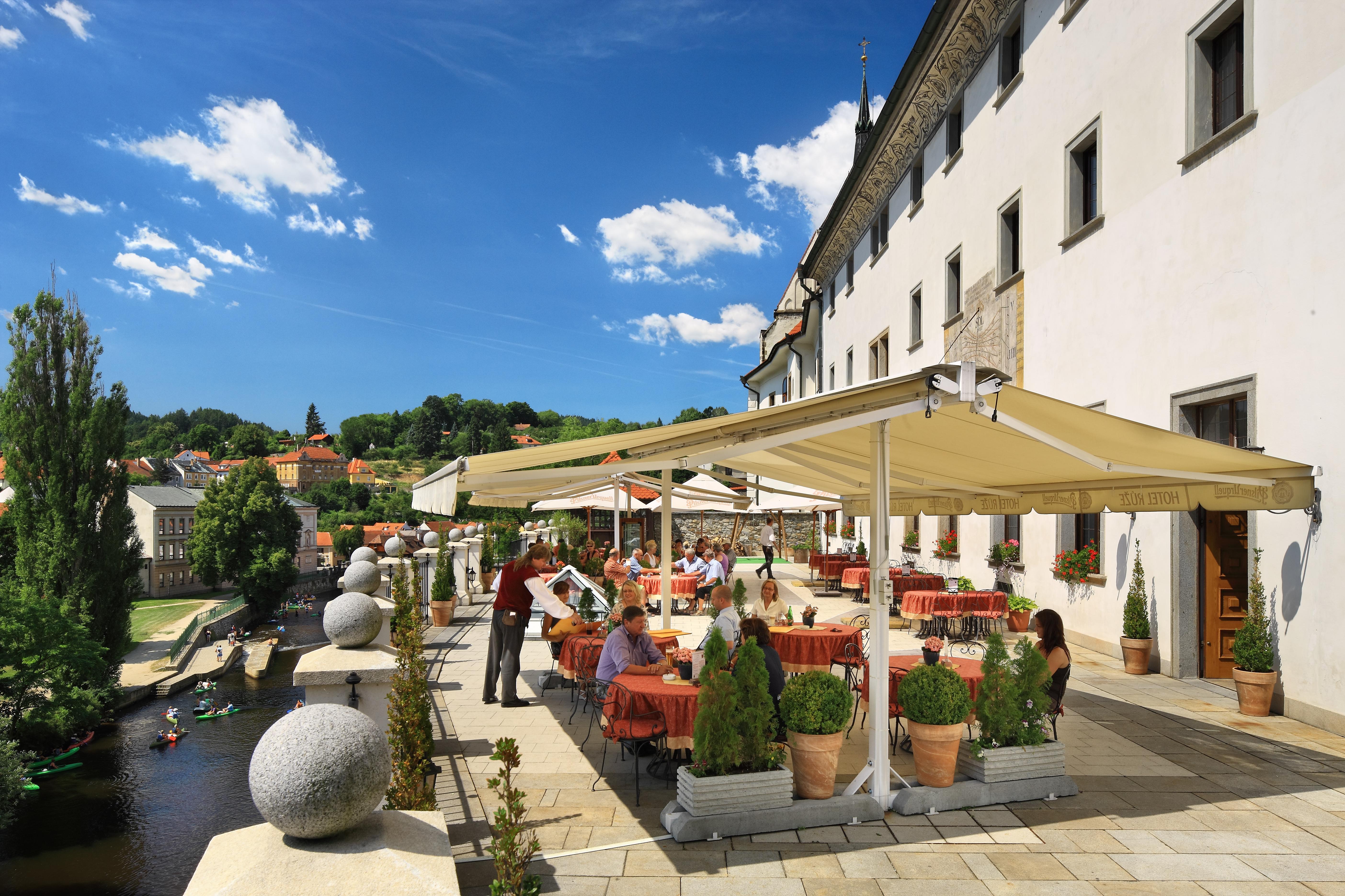 Hotel Ruze Český Krumlov Exteriör bild The restaurant
